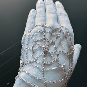 Spiderweb hand chain rhinestone silvertone gothic glamour hand jewelry